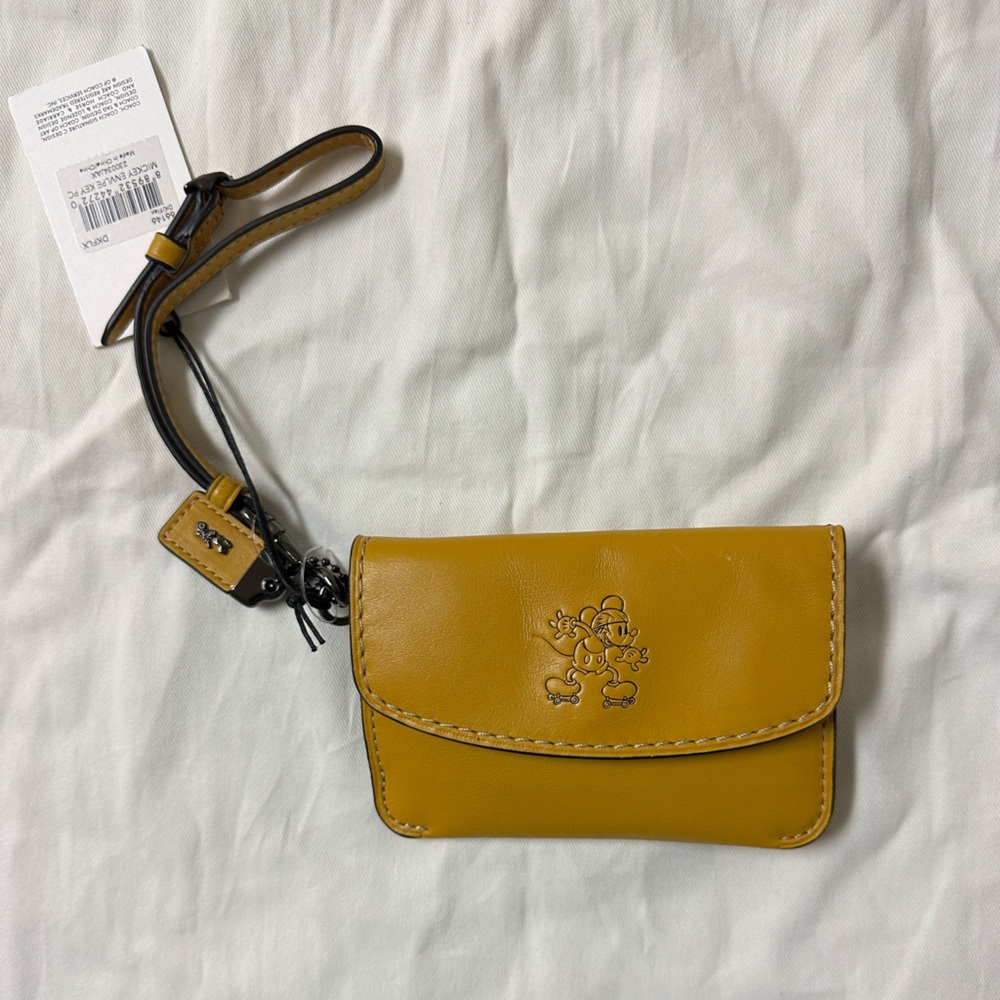 Authentic Coach 1941 Mickey Envelope Key Pouch!